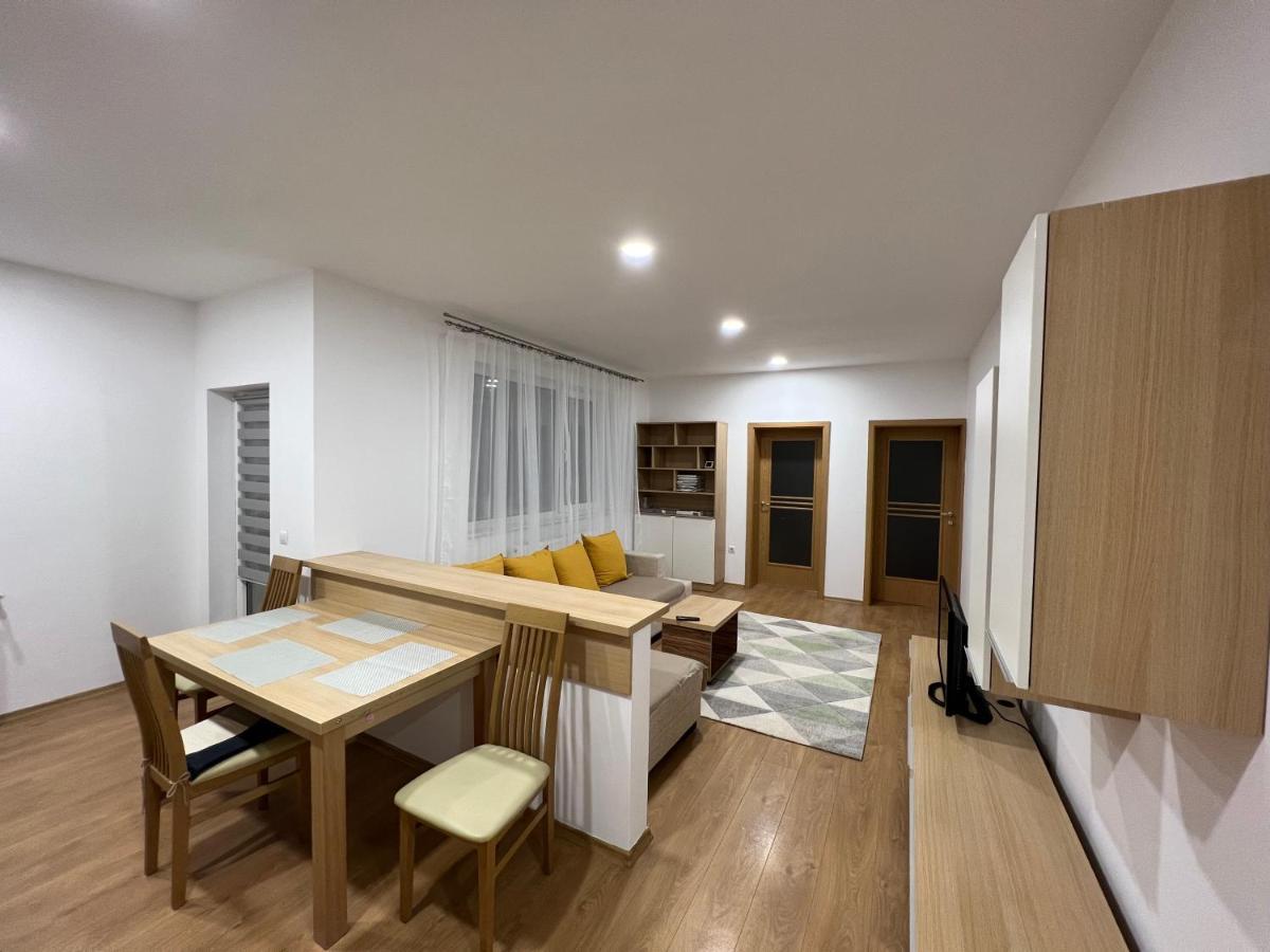 Mrm Aparthome Флорешты Экстерьер фото